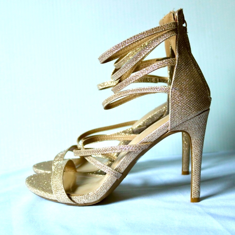 LikeNew Dream Pairs Gold Sparkle Sandal Open Toe Heels Women's 9 Formal Wedding